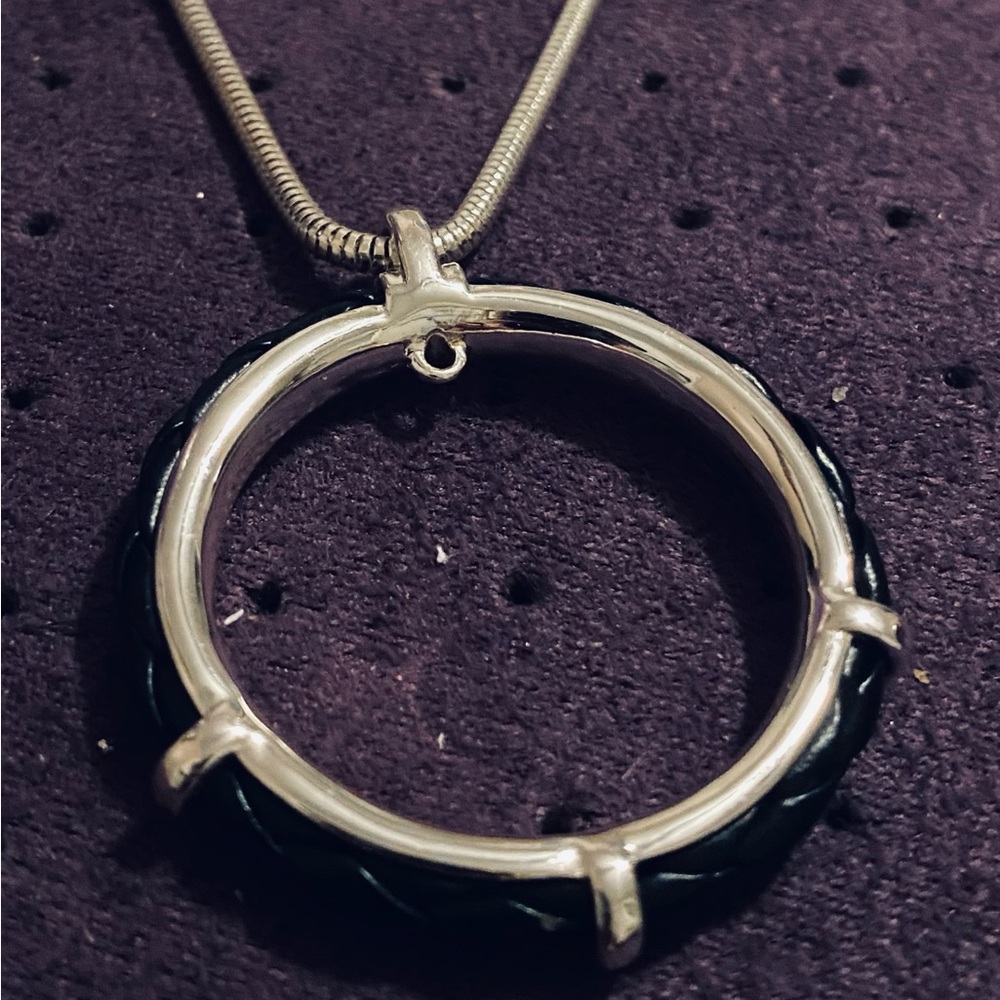 Elegant Silver and Black Pendant Necklace